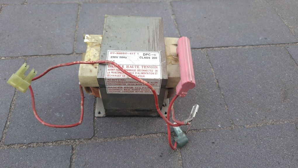 Transformator z mikrofalówki DY-N80SO-61T 1