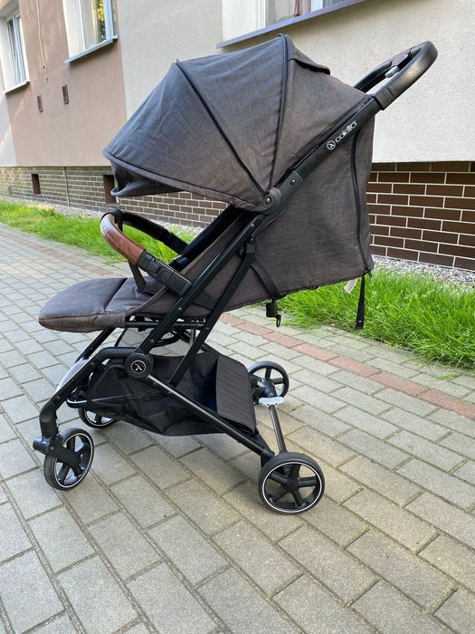 Lekki wózek spacerowy spacerówka Coletto Maya automatic samoskładający