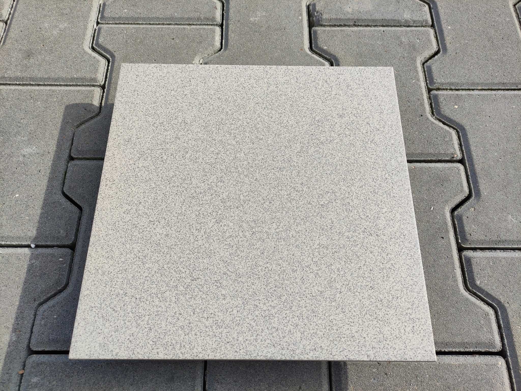 Nowość !! Gres Techniczny 30x30 Barwiony w Masie o gr 12mm gat. I