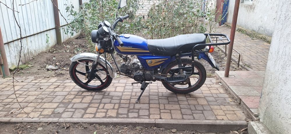 Продам мотоцикл спарк