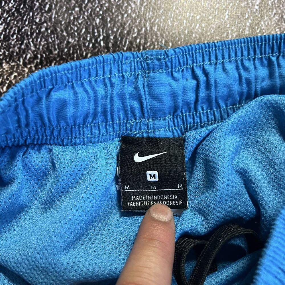 Шорти Nike.