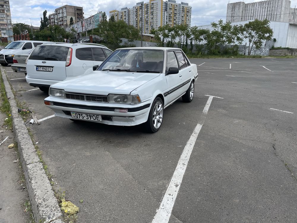 Toyota Carina SE