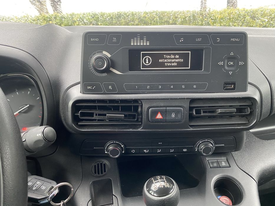 Critroen Berlingo 1.5 BlueHDI - Longa ( IVA Dedutivel )