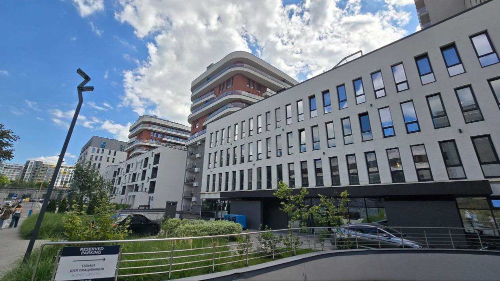 Оренда офісів на вул. Зелена