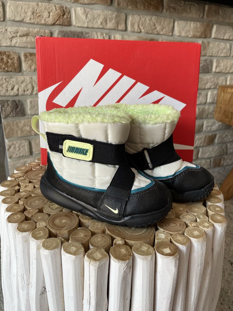 Nike Flex Advance śniegowce rozmiar 26