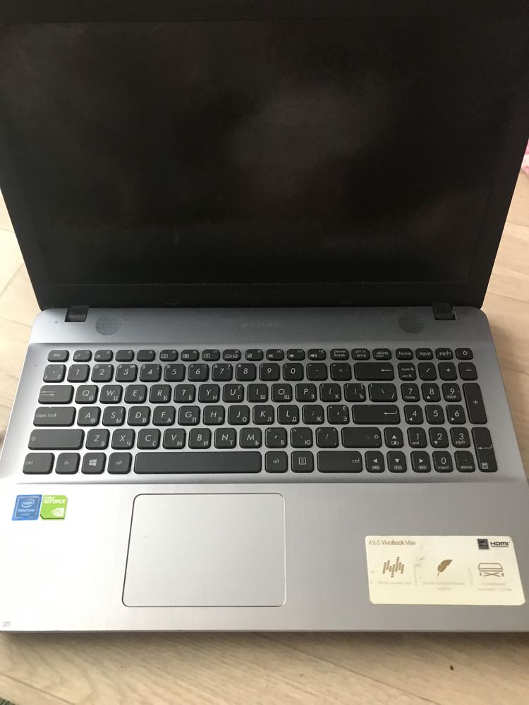 AsusX541NC ноутбук