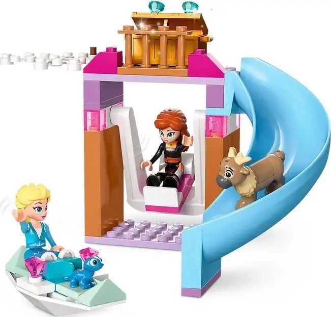 Блоковий конструктор LEGO Disney Princess Крижаний палац Ельзи (43238)