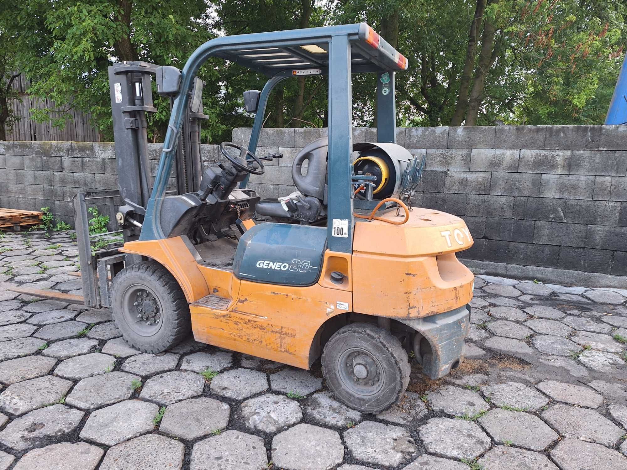 Wózek widłowy TOYOTA 02-7FG20