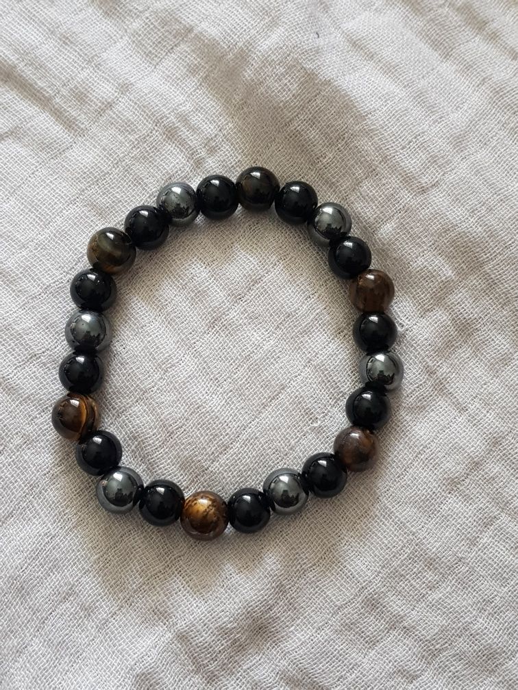 Pulseira de proteção com pedras cristais