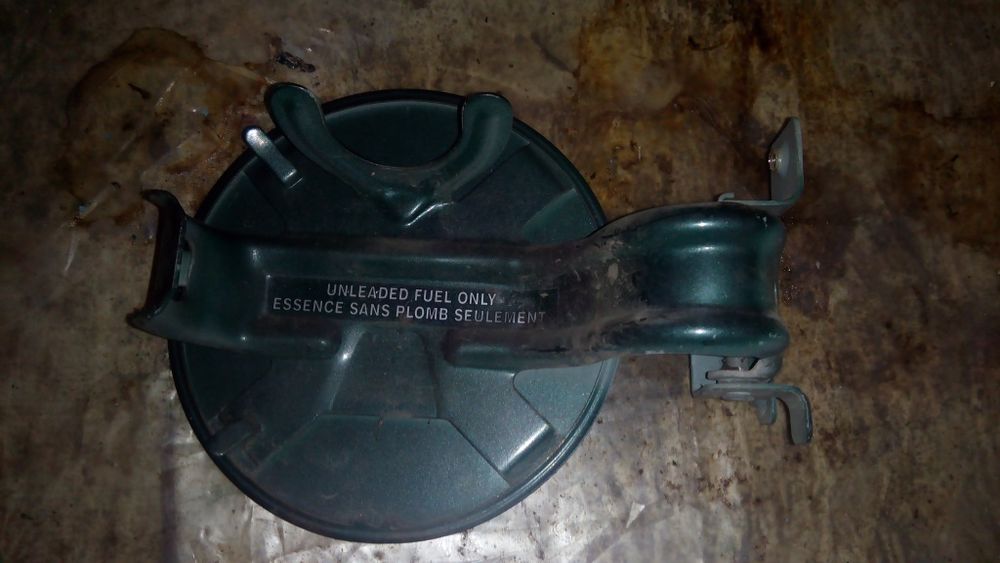 Крышка , лючок бензобака Grand Cherokee