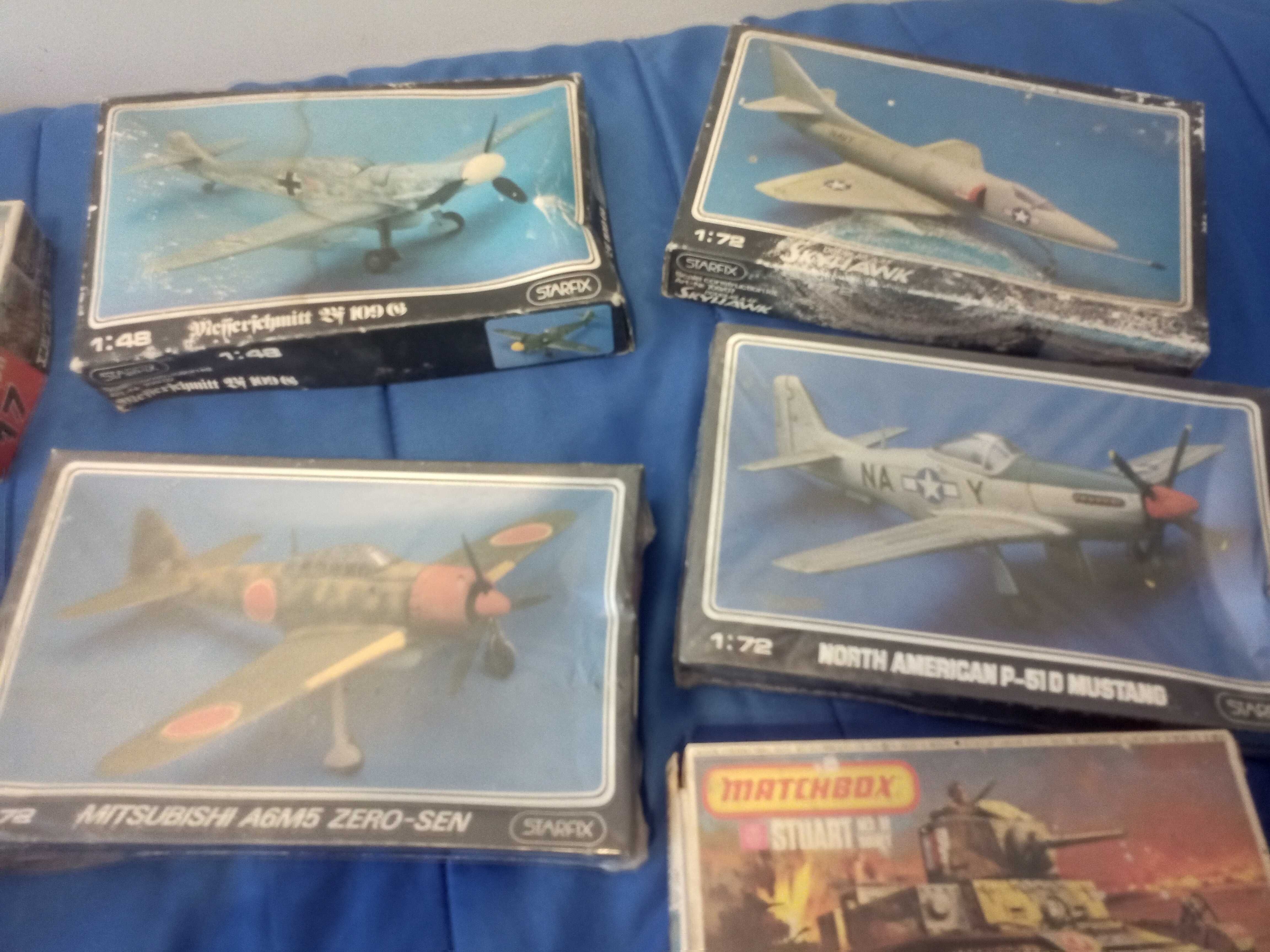 Coleção de Kits de Contrução de Tanques, Barco e Aviões