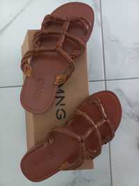 Взуття шльопанці Манго
