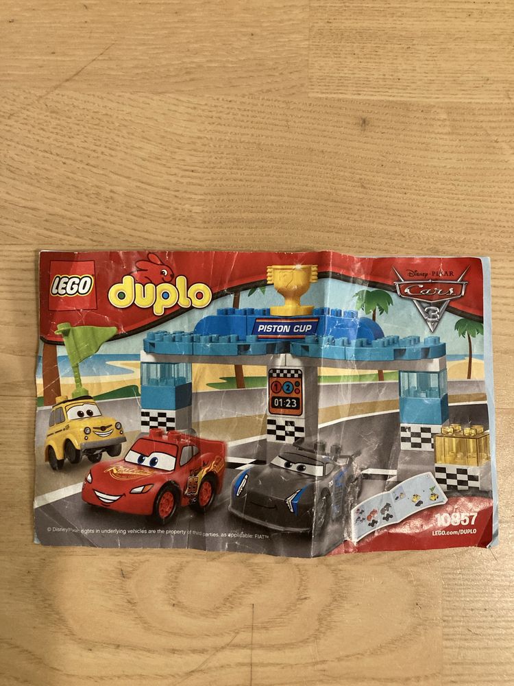 Lego Duplo 10857 wyścig o zloty tłok