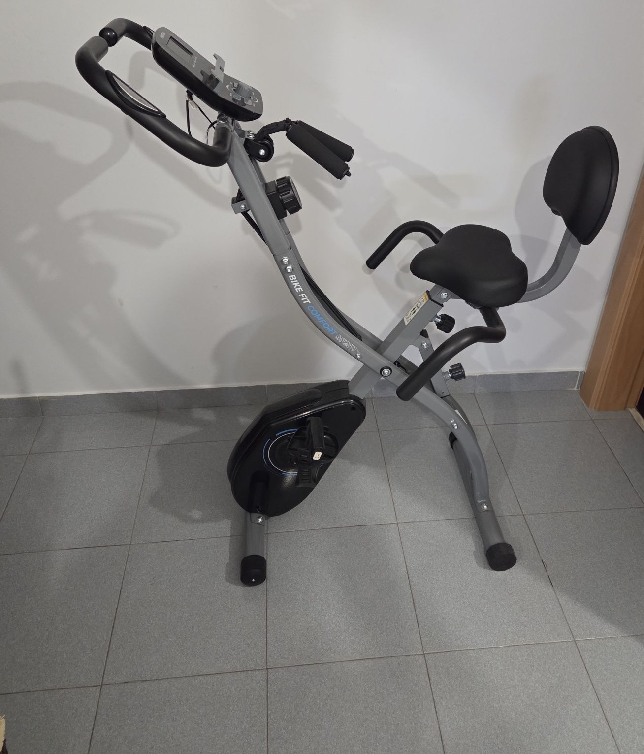 Bicicleta estática nova!