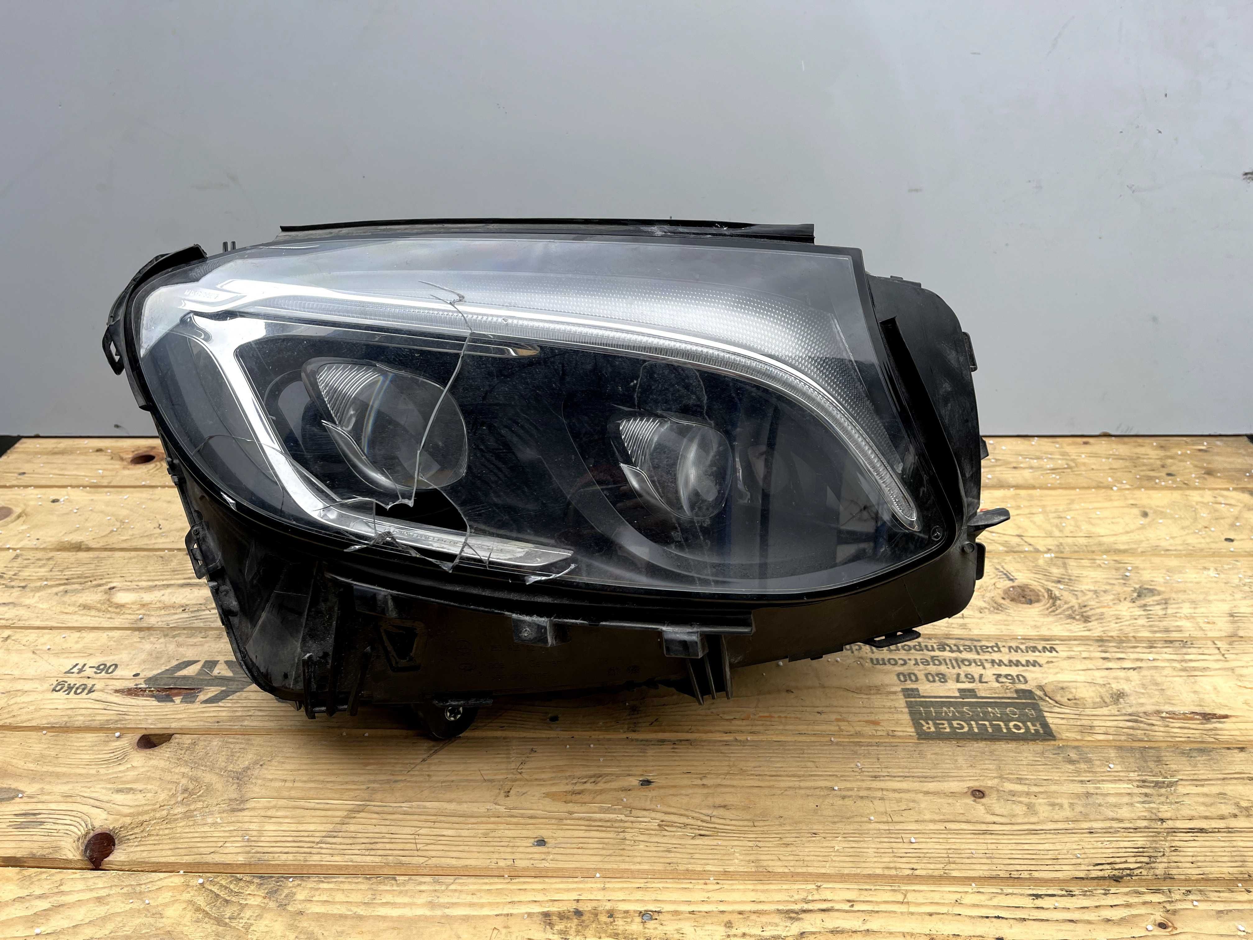 Lampa przód prawa Mercedes GLC W253 253  LED