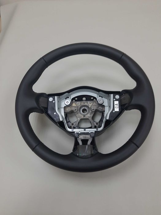 Перетяжка рулей .Кожа, кож зам, Ручек КПП, юбки, ручек карт и др.