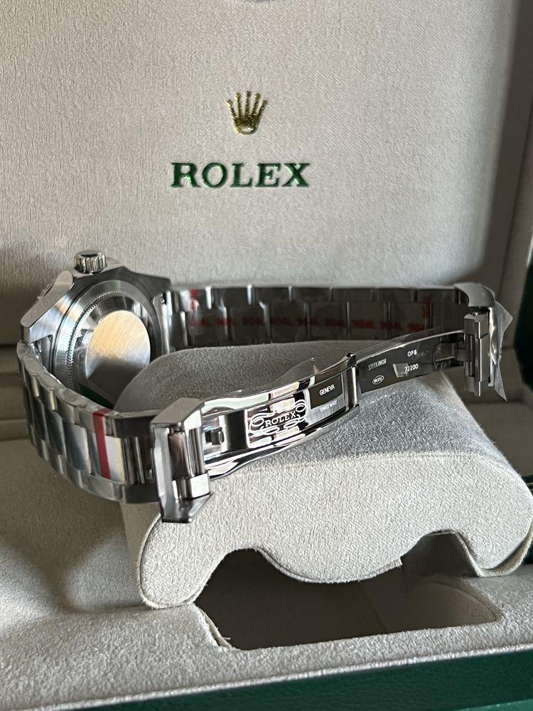 Rolex GMT Master ll “Pepsi”