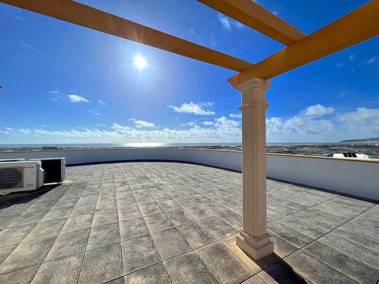 Apartamento com piscina 5 min da praia SETEMBRO