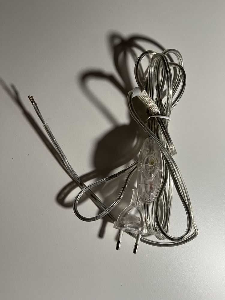 Kabel do lampki z włącznikiem i wtyczką do gniazdka przezroczysty