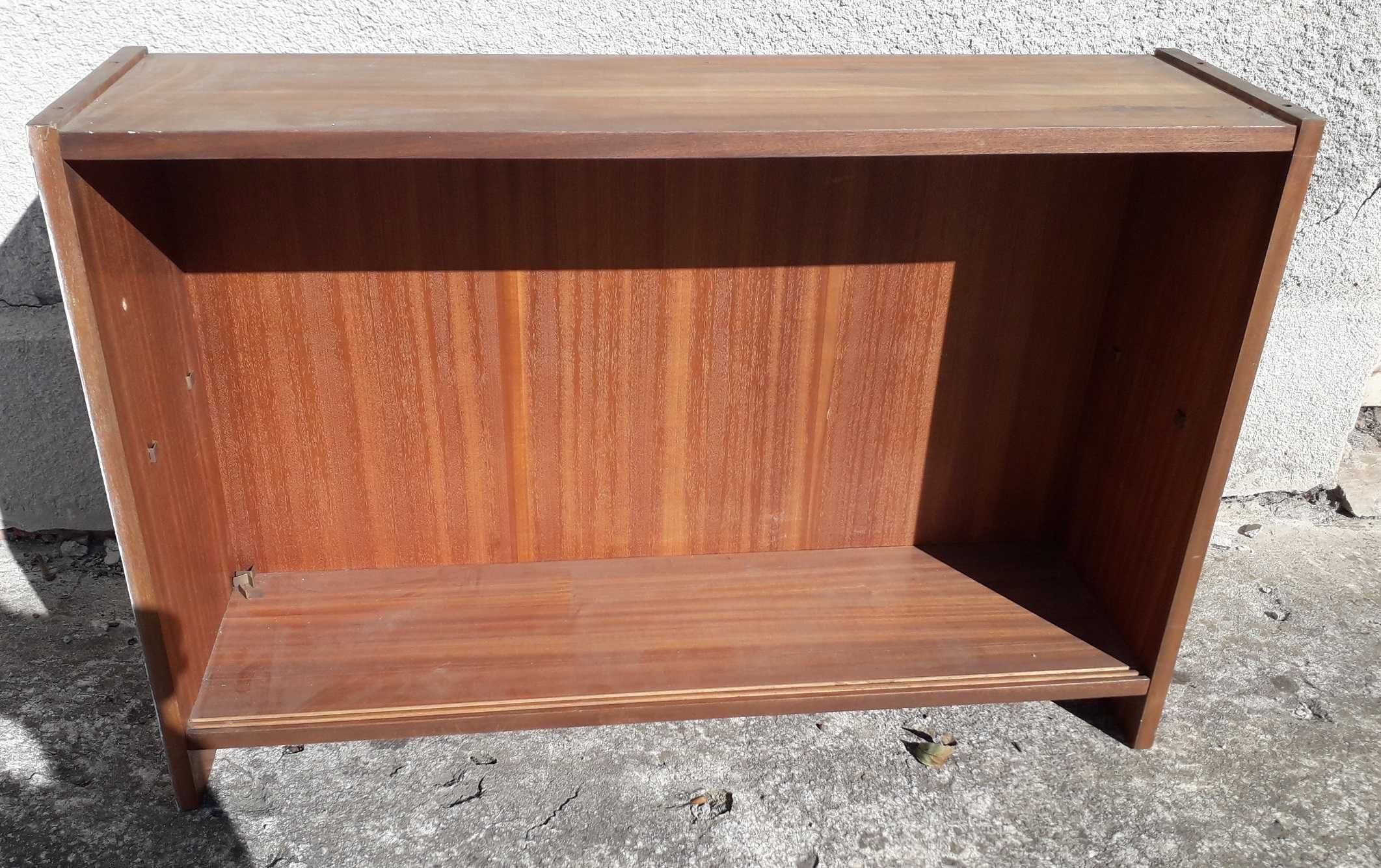 Szafka-regalik z płyty meblowej, 90x25x60 cm.