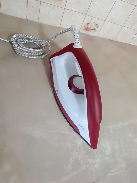 Утюг AEG ETA-58A