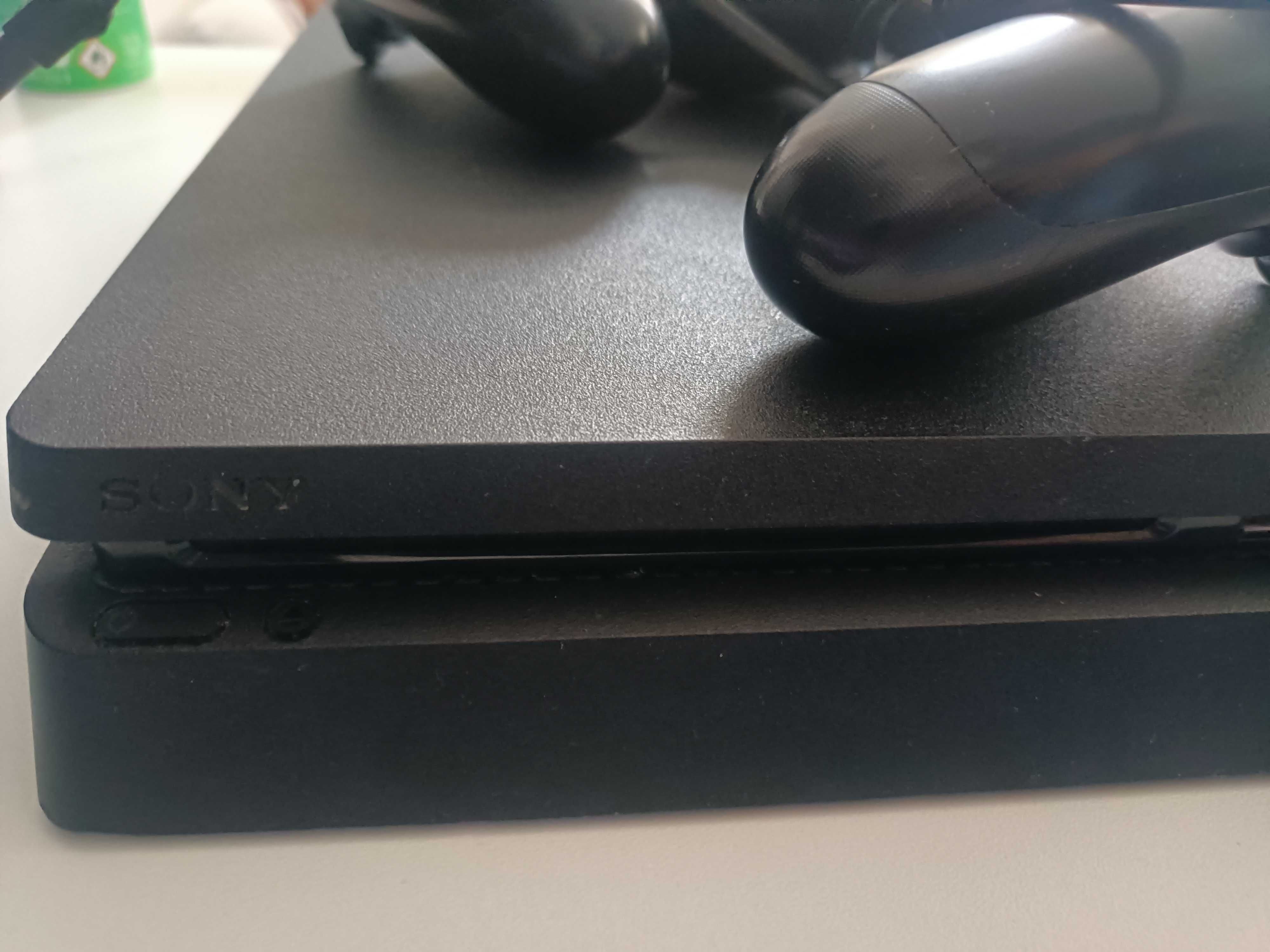 PS 4 plus 2 pady