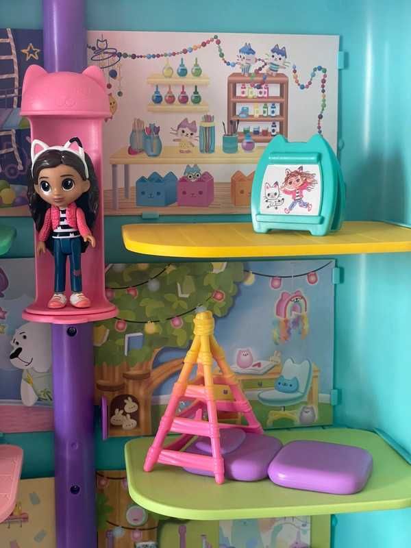 Casa Gabby's Dollhouse