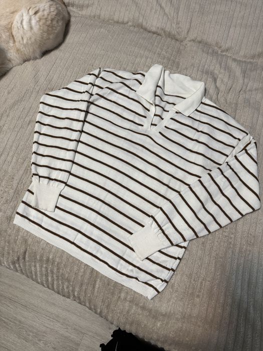 Кофта в полоску коричневу