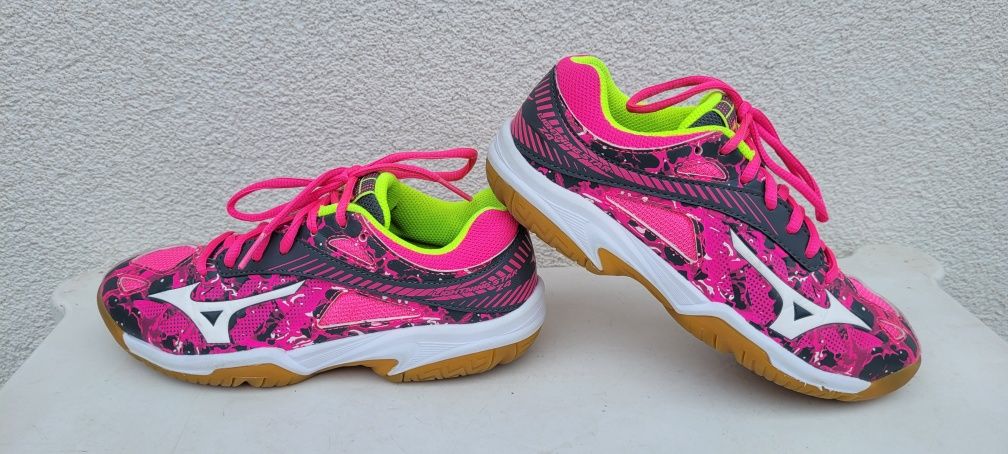 Buty sportowe Mizuno Haugane rozmiar 34-21 cm