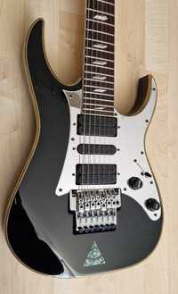 Guitarra Ibanez UV777