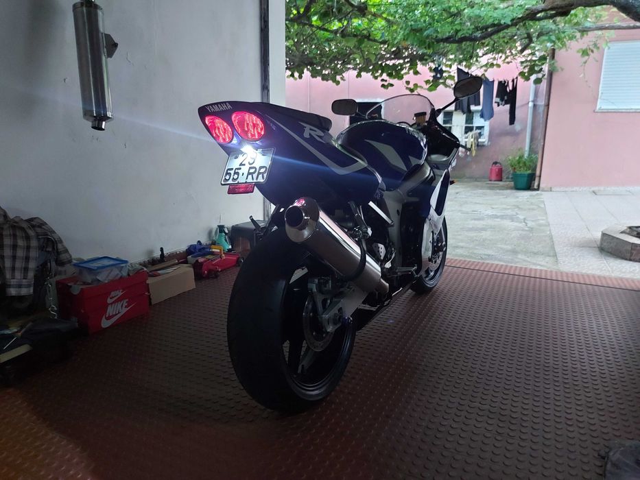 YAMAHA R6 2001 em excelente estado