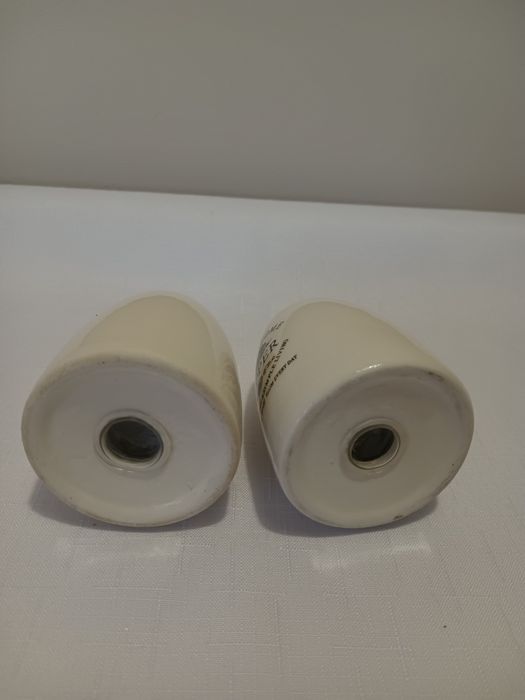 Pojemniki na sól i pieprz