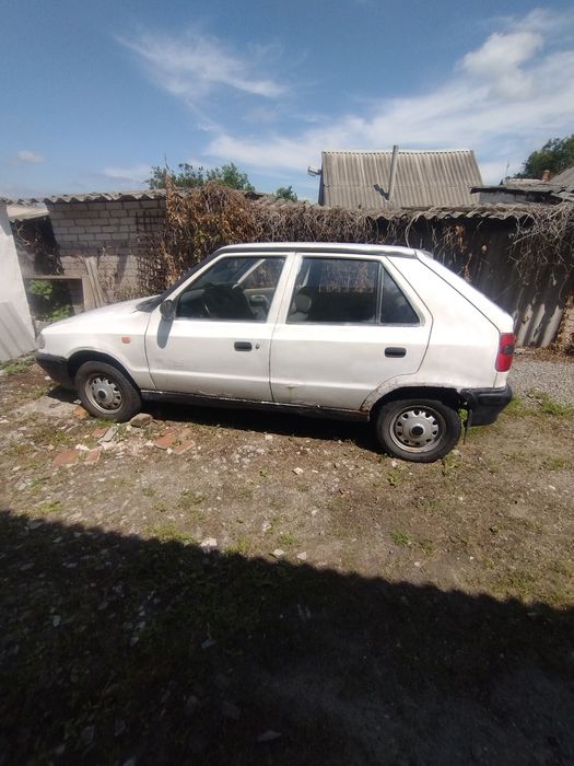 Шкода філіция хетчбек