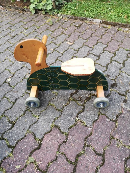 Jeździk chodzik dzieciecy żółw z drewna ręcznie robiony