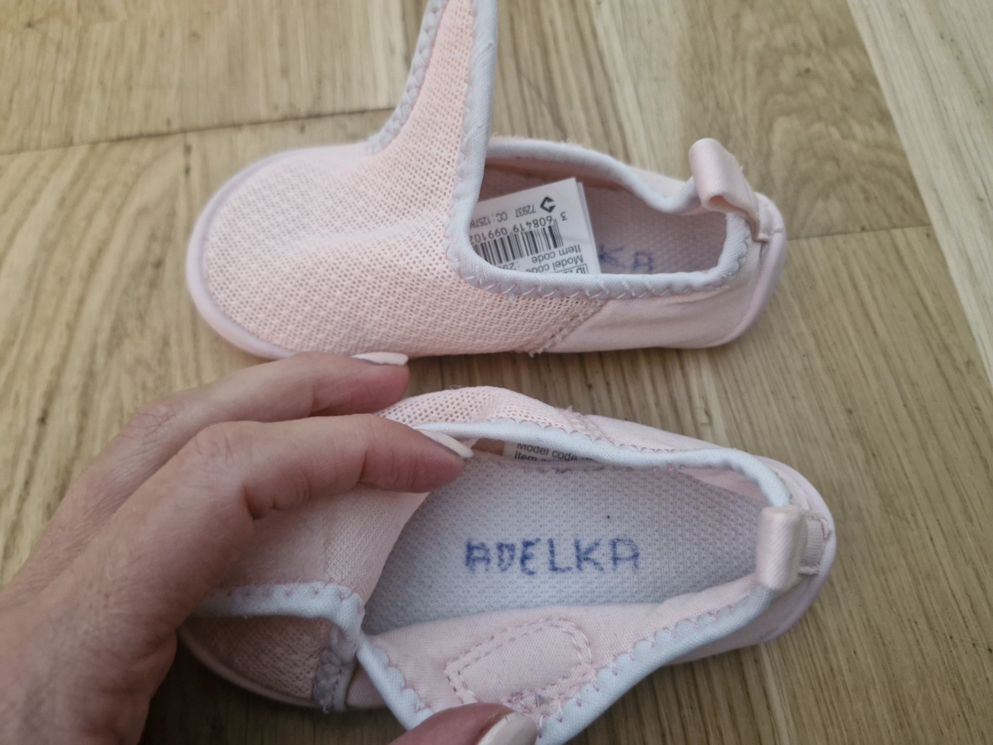Buty kapcie dla dziewczynki r. 22