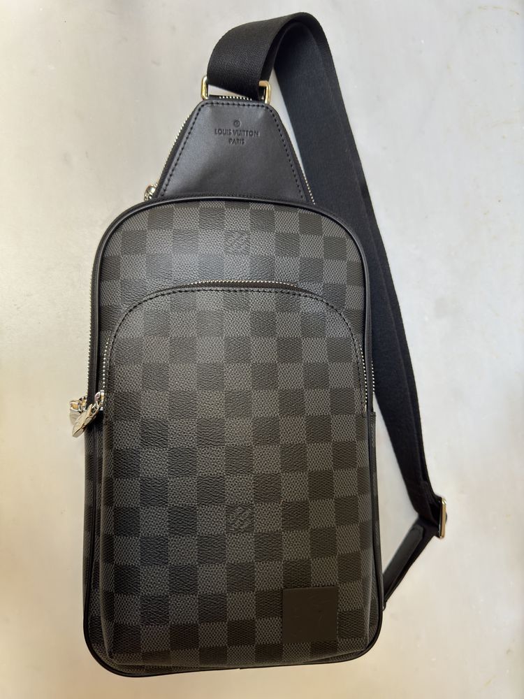 Мужская оригинальная сумка Louis Vuitton Avenue Slingbag NM