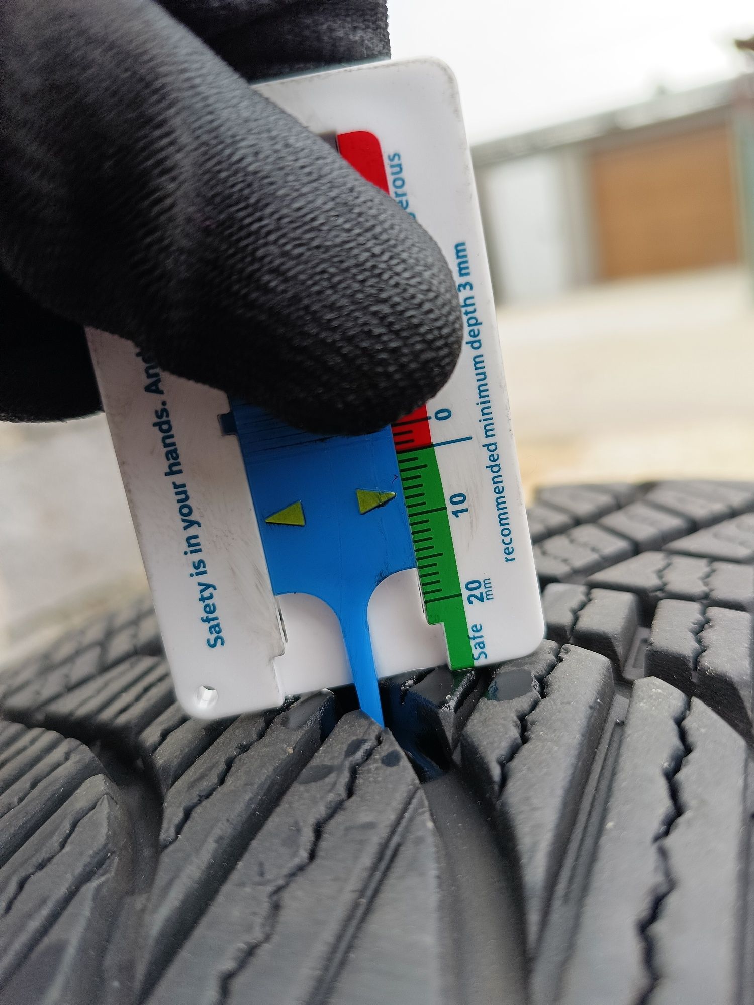 Opona wieloseznowa - Goodride All Season Elite Z-401 215/40 R17