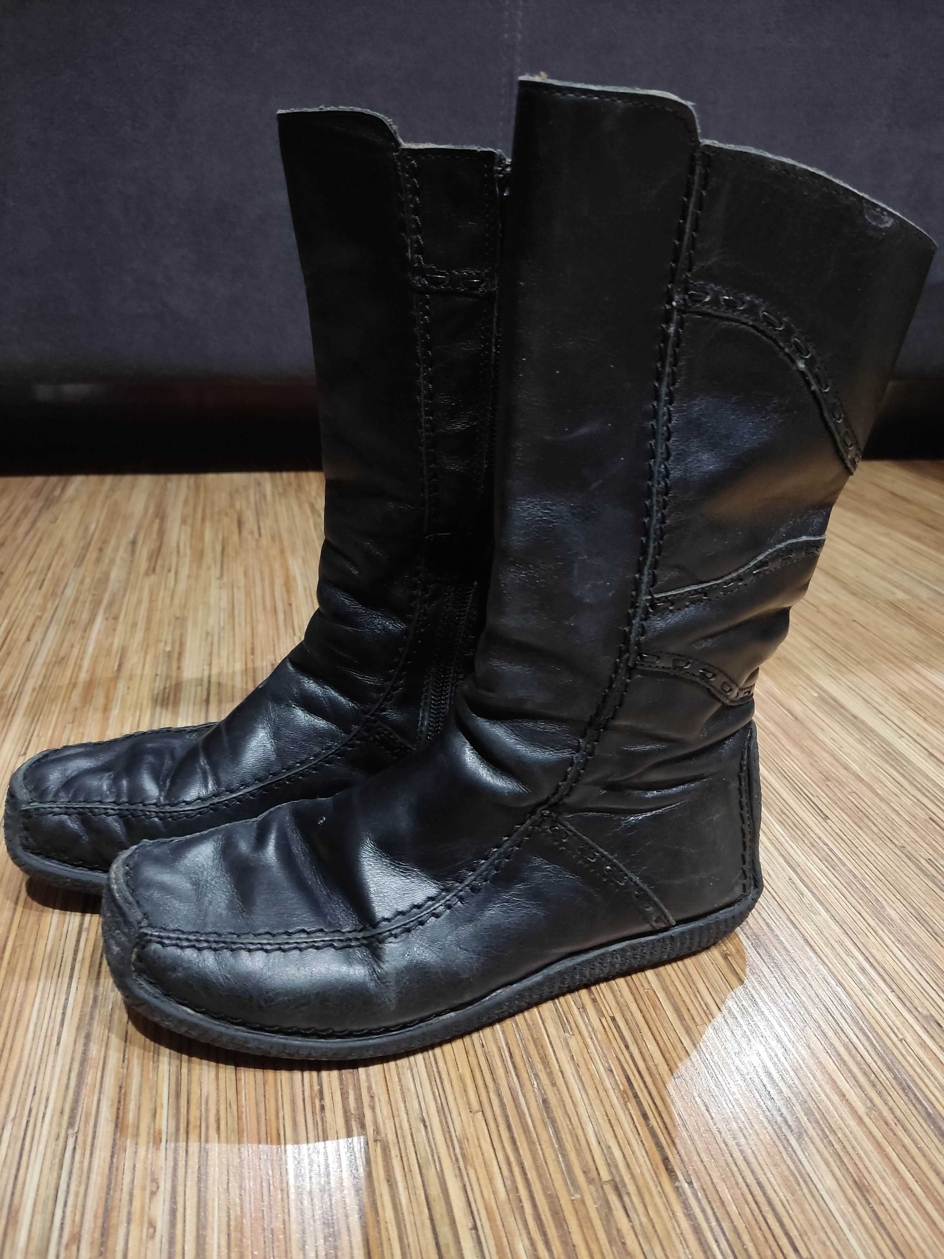 Botas pretas de senhora em pele, T35 (meio cano)