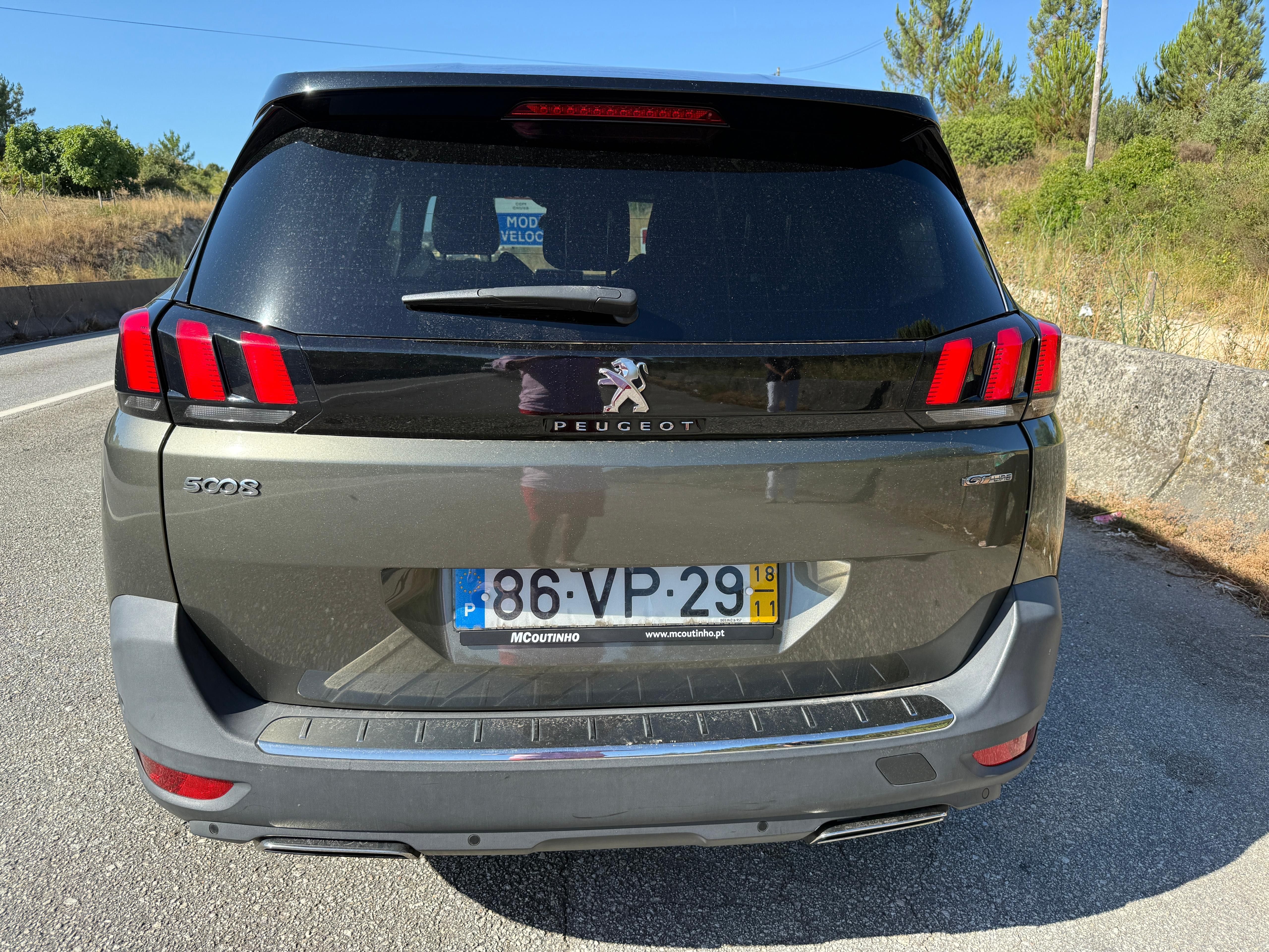 Peugeot 5008 GT Line 2.0 BlueHDi (180 cv) – Novembro 2018