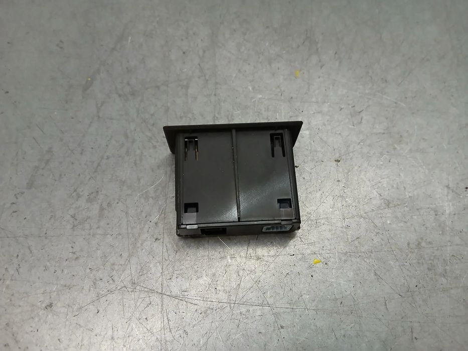 Módulo USB / AUX / IPOD RENAULT Captur II