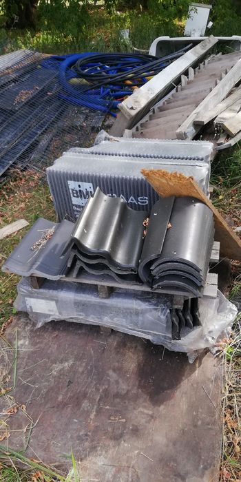 Pozostałości po budowie