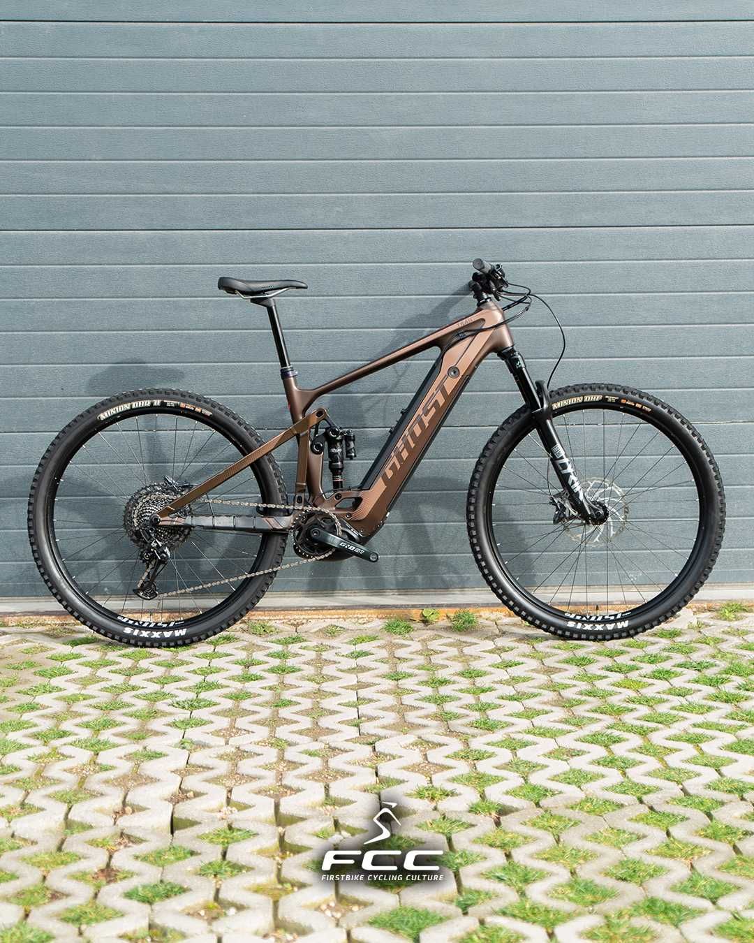 GHOST E-RIOT TRAIL ADVANCED Carbono e-bike