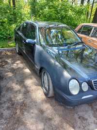 Mercedes w210 лупатый