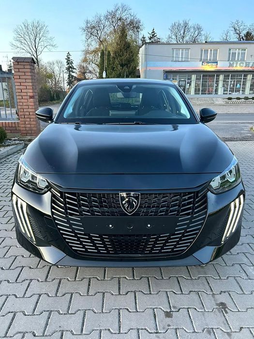 Peugeot 208 !!2024 rok 1.2 benzyna po lifcie nowy model