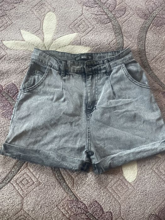 Джинсові шорти мом