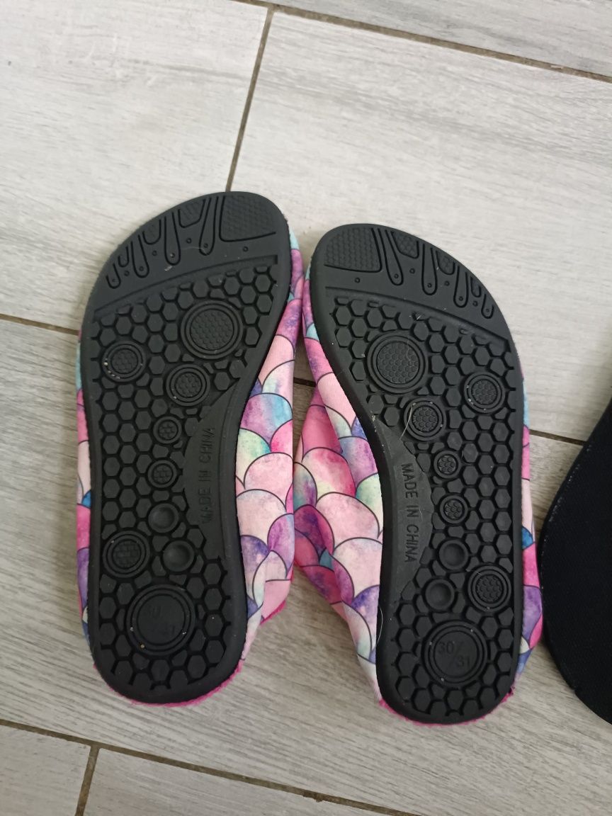 Buty do wody basen plażę 30/31 dziewczęce super