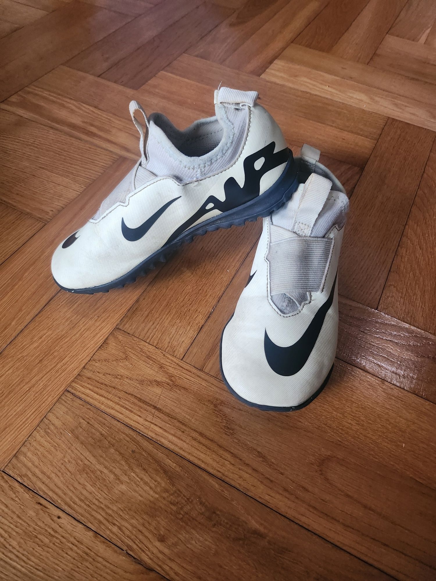 Turfy Juniorskie Nike Jr air Zoom 31.5