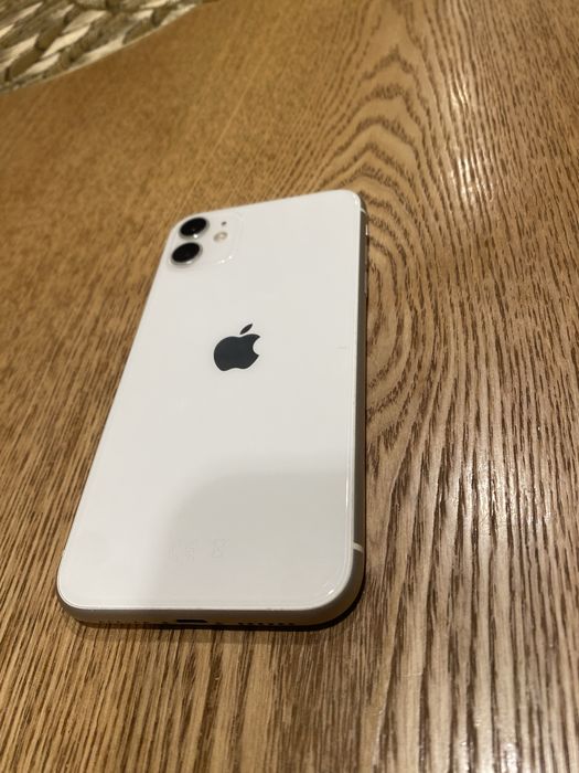 Iphone 11 biały 64GB