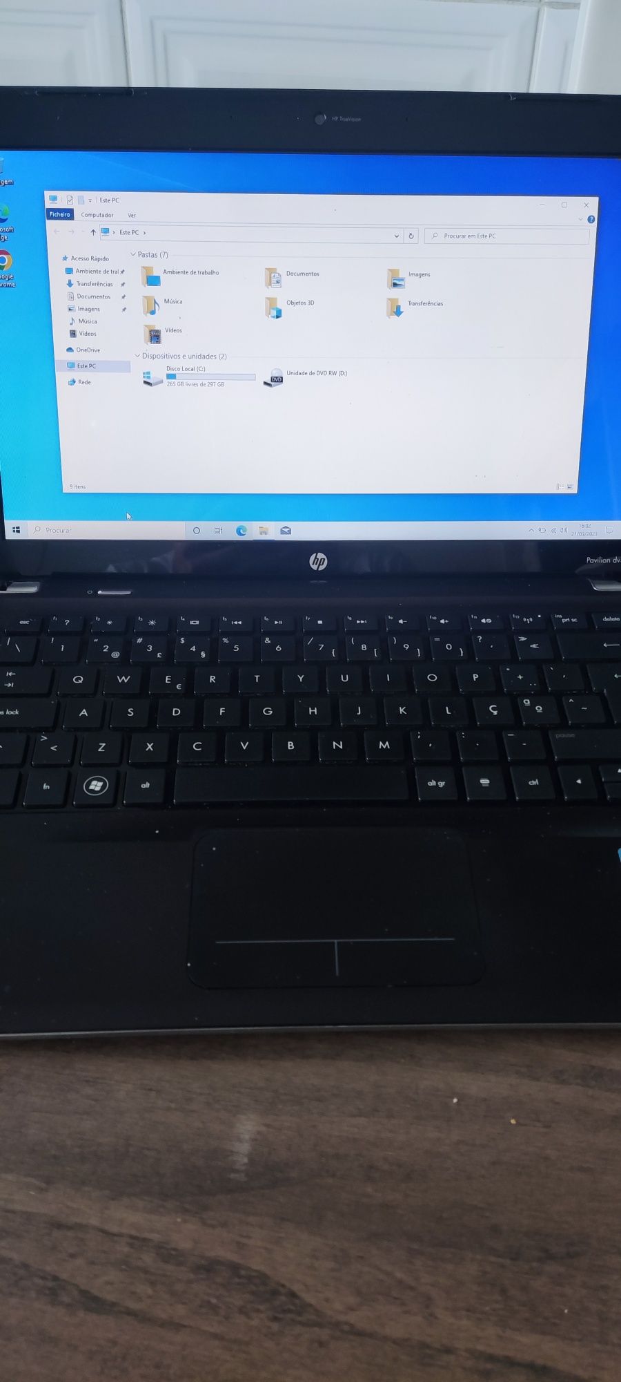 HP i3 model. Pavilion dv3