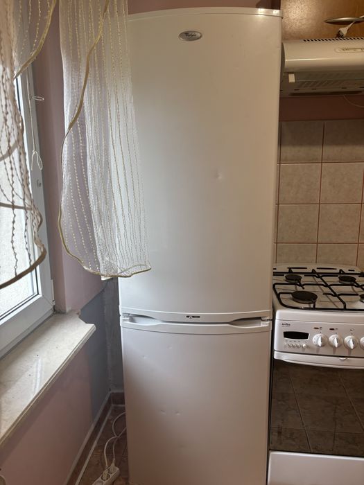 Lodówka whirlpool